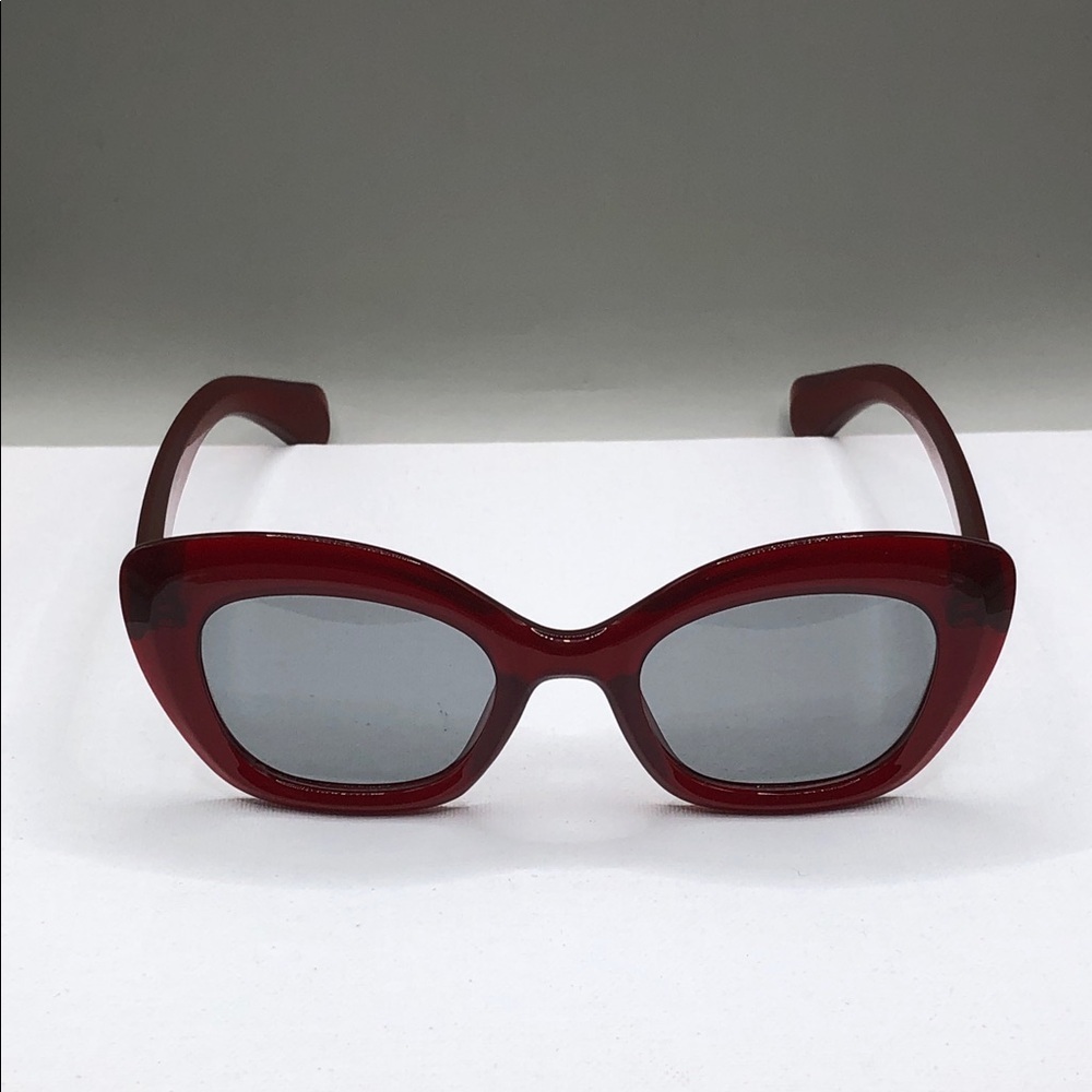 Ryan Simkhai Eyeshop Trendy Vamp Dark Blood Red Cat Eye Sunglasses Gray Lens.